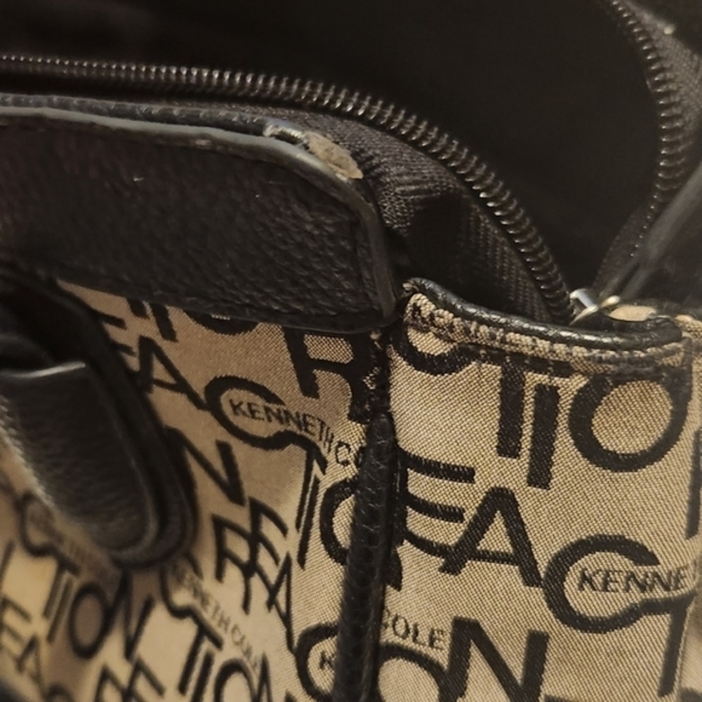 Kenneth Cole Reaction Shoulder‎ Purse - Picture 9 of 16